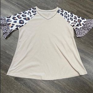 Women’s XL boutique top